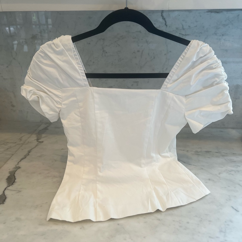 Antonio Melani white blouse size 0, in great condition